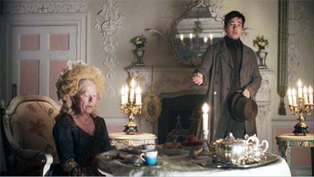 Annette Crosbie and Matthew Macfadyen as Mr F's Aunt and Arthur Clennam in the 2008 production of Little Dorrit